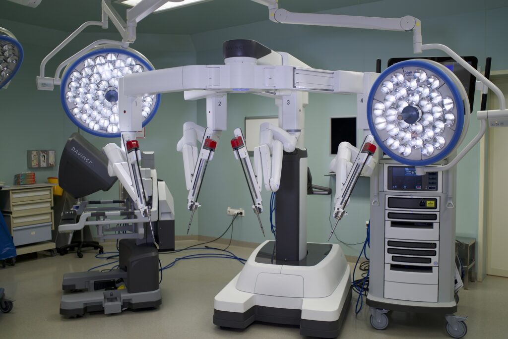 da-vinci-cerrahi-robotu-anadolu-sihhat-merkezinde-M3mLOvBy.jpg
